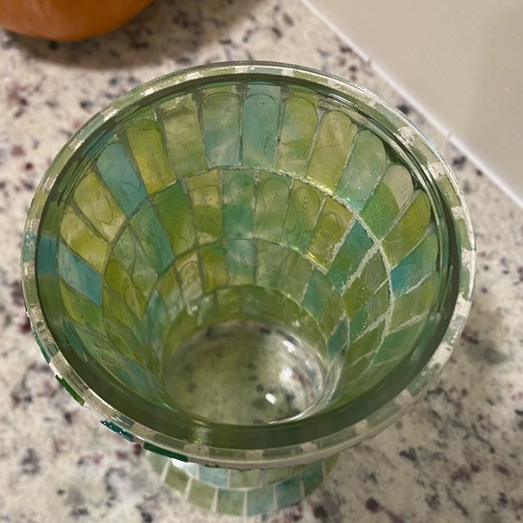 Shimmering Green Mosaic Tiles Holder- For Pens or toothbrushes - Picture 3 of 4